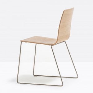 Silla Inga 5613/5619 de Pedrali. Sillas de diseño moderno. Sillas para comedor.