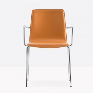 Sillón Inga 5664 de Pedrali. Sillones de diseño. Sillas tapizadas con brazos.