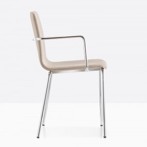 Sillón Inga 5684 de Pedrali. Sillones de diseño. Sillas tapizadas con resposabrazos.