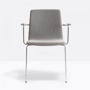 Sillón Inga 5684 de Pedrali. Sillones de diseño. Sillas tapizadas con resposabrazos.