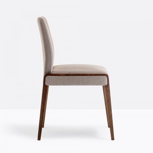 Silla Jil 520 de Pedrali. Sillas de diseño. Sillas tapizadas modernas.