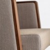Sillón Jil 525 de Pedrali. Sillones de diseño. Sillones tapizados y patas madera.