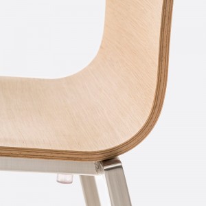 Silla Kuadra 1321 de Pedrali. Sillas de diseño. Sillas modernas contract.