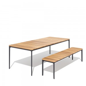 Mesa de exterior slim de Sovet con tapa de cerámica. Mesas de comedor outdoor.