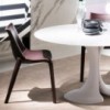 Silla Lou eat de Driade. Silla tapizada en cuero ideal para hogares, de comedor.