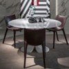 Silla Lou eat de Driade. Silla tapizada en cuero ideal para hogares, de comedor.