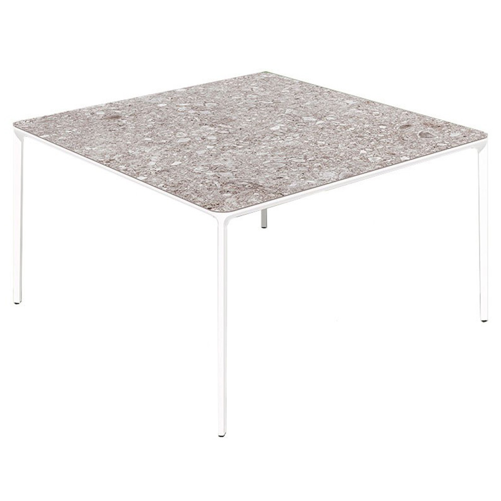 Mesa de exterior slim cuadrada de Sovet. Mesa outdoor con sobre de cerámica.
