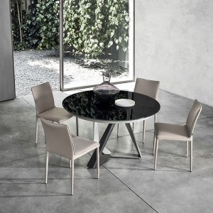 Silla Nata de Bontempi. Sillas y taburetes de comedor de diseño italiano.
