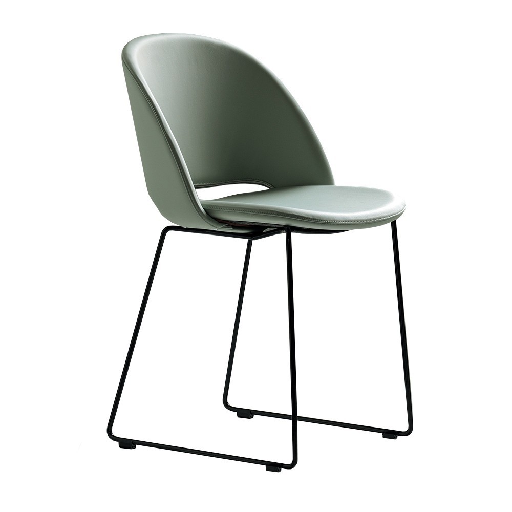 Silla Polo Acero Tapizada de Bontempi. Sillas para comedor de diseño italiano.