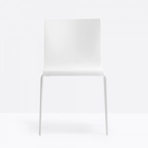 Silla Kuadra XL 2403/2409 de Pedrali. Sillas de diseño moderno. Sillas plásticas.