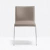 Silla Kuadra XL 2463 de Pedrali. Sillas de diseño. Sillas tapizadas den cuero.