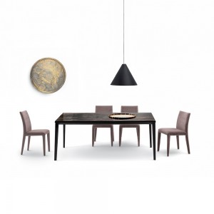 Silla Sofia de Bontempi. Sillas de comedor. Muebles de diseño contemporáneo.