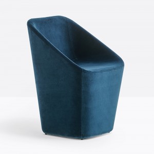 Silla Log 365 de Pedrali. Sillas de diseño. Sillas tapizadas modernas.