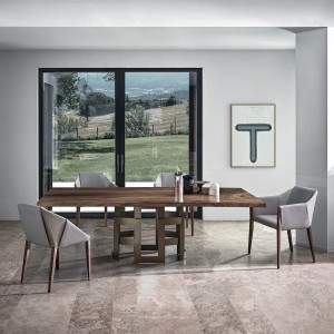 Silla Sveva de Bontempi. Sillas para comedor. Sillas tapizada de diseño.