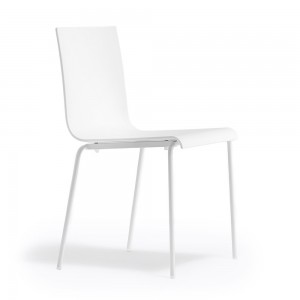 Silla Kuadra XL 2403/2409 de Pedrali. Sillas de diseño moderno. Sillas plásticas.