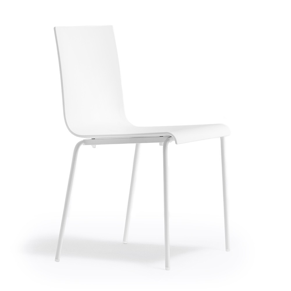 Silla Kuadra XL 2403/2409 de Pedrali. Sillas de diseño moderno. Sillas plásticas.