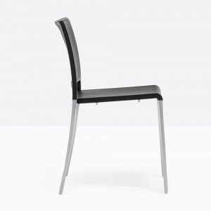 Silla Mya 702 de Pedrali. Sillas de diseño. Sillas contract. Sillas Pedrali.