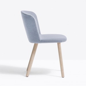 Sillón Nym 2832 de Pedrali. Sillas de diseño. Sillas tapizadas modernas.