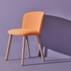 Sillón Nym 2832 de Pedrali. Sillas de diseño. Sillas tapizadas modernas.