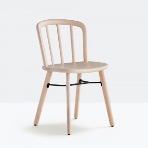 Silla Nym 2830 de Pedrali. Sillas de diseño. Sillas de madera modernas.
