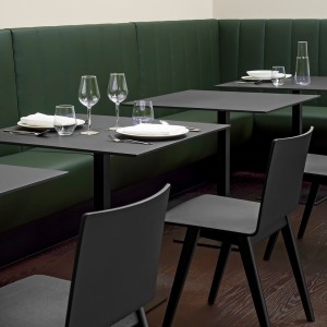 Silla Osaka 2810 de Pedrali. Sillas de diseño. Sillas de madera modernas.