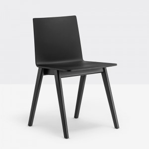 Silla Osaka 2810 de Pedrali. Sillas de diseño. Sillas de madera modernas.