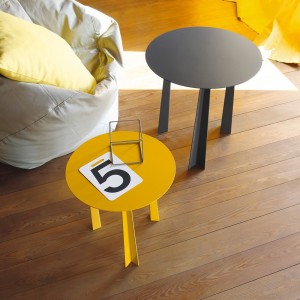 Mesa Auxiliar Tao de Bontempi. Mesas auxiliares. Muebles modernos italianos.