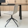 Silla Klip de Viccarbe. Mobilario de diseño moderno para contract. Tapizado