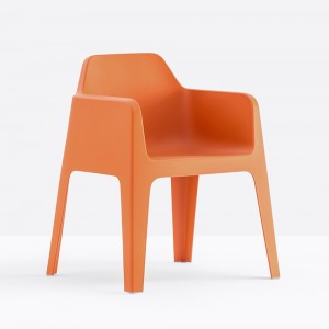 Sillón Plus 630 de Pedrali. Sillones de diseño. Sillones para exterior.
