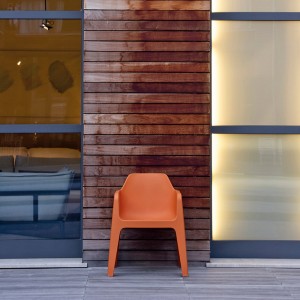 Sillón Plus 630 de Pedrali. Sillones de diseño. Sillones para exterior.