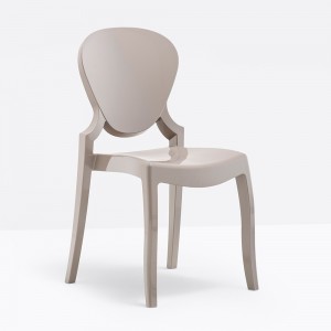 Silla Queen 650 de Pedrali. Sillas de diseño para exterior. Sillas de jardín.