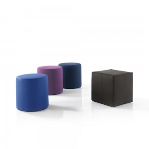 Puf Uchi de Bontempi. Taburetes, butacas y pufs de diseño contemporáneo.