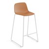 Taburete Maarten en polipropileno. Mobilario moderno ideal para interiores.