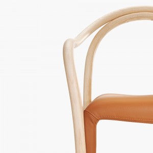 Sillón Soul 3745/3747 de Pedrali. Sillones de diseño moderno. Sillones de madera.
