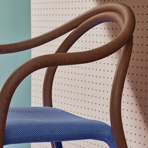 Sillón Soul 3745/3747 de Pedrali. Sillones de diseño moderno. Sillones de madera.
