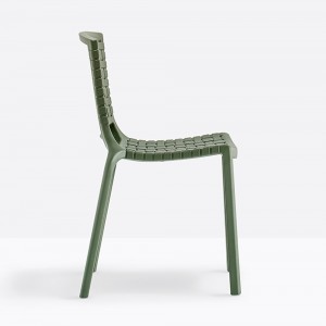 Silla Tatami 305 de Pedrali. Sillas de diseño. Silla de exterior modernas.
