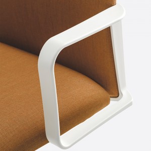 Sillón ejecutivo Temps 3766/3765 de Pedrali. Sillones modernos. Sillones de oficina.