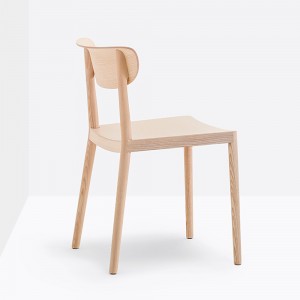 Silla Tivoli 2800 de Pedrali. Sillas de diseño. Sillas modernas de madera.