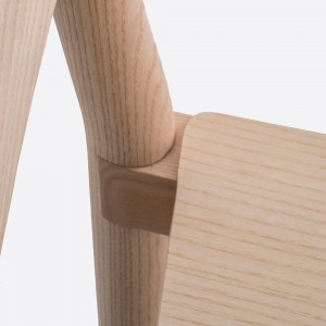 Silla Tivoli 2800 de Pedrali. Sillas de diseño. Sillas modernas de madera.