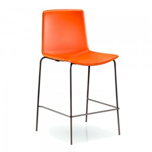 Taburete Tweet 892/896 de Pedrali. Taburetes de diseño. Taburetes contract.