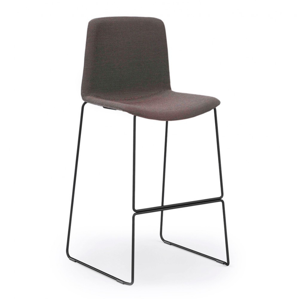 Taburete Tweet 899/2 de Pedrali. Taburetes de diseño. Taburetes tapizados.