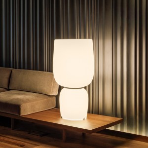 Lámpara sobremesa Ghost de Vibia. Diseño original de lámparas modernas.