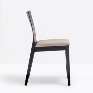 Silla Twig 429 de Pedrali. Sillas de diseño. Sillas para hogar y contract.