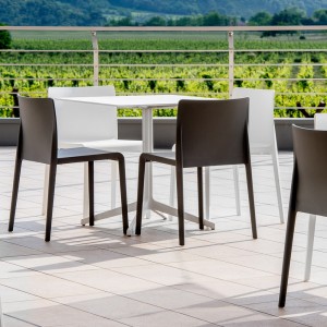 Silla Volt 670/673 de Pedrali. Sillas de diseño. Sillas modernas de exterior.