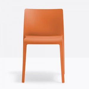 Silla Volt 670/673 de Pedrali. Sillas de diseño. Sillas modernas de exterior.