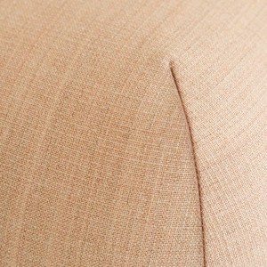Pouf Season de Viccarbe. Diseño cuadrado moderno ideal para contract. 