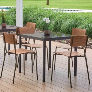 Mesa Bios con sobre de cristal de Ingenia. Mesas para comedor o salón.