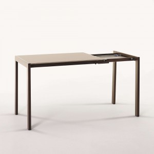 Mesa Ciak Extensible de Ingenia. Mesas extensibles para comedor o salón.