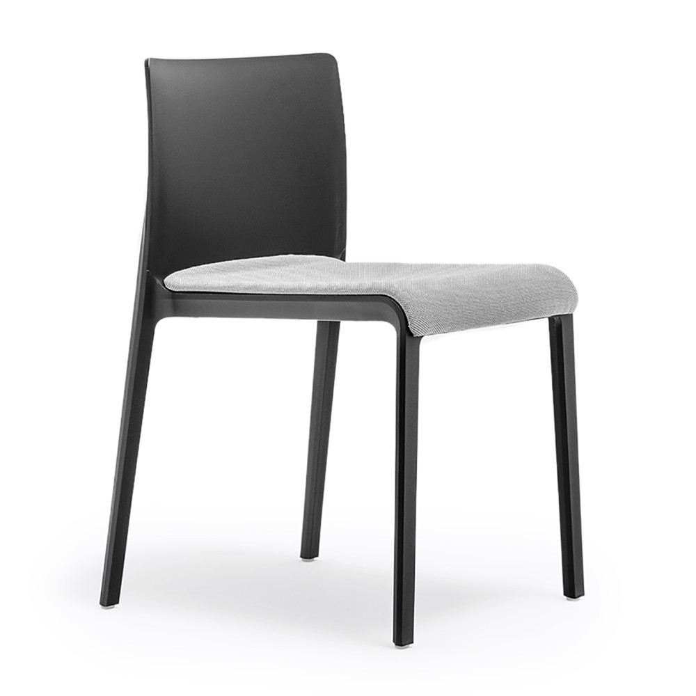 Silla Volt 671/3-2 de Pedrali. Sillas de diseño. Silla modernas para contract.