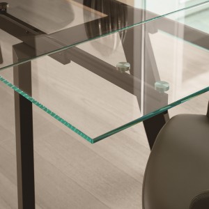 Mesa Gulliver Extensible de Ingenia. Mesas extensibles de comedor de diseño.